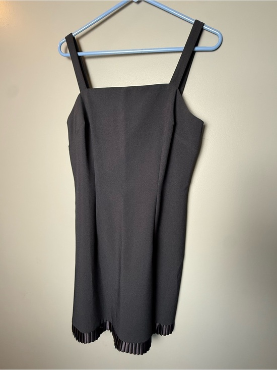 City Triangles Dresses & Skirts - City Triangles Spaghetti Strap "Little Black Dress" Juniors Sz 11